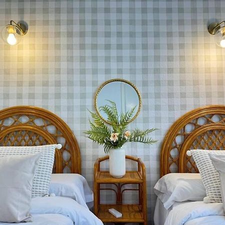 Nuevo Torrox Deluxe Beach & Piscina Kültér fotó