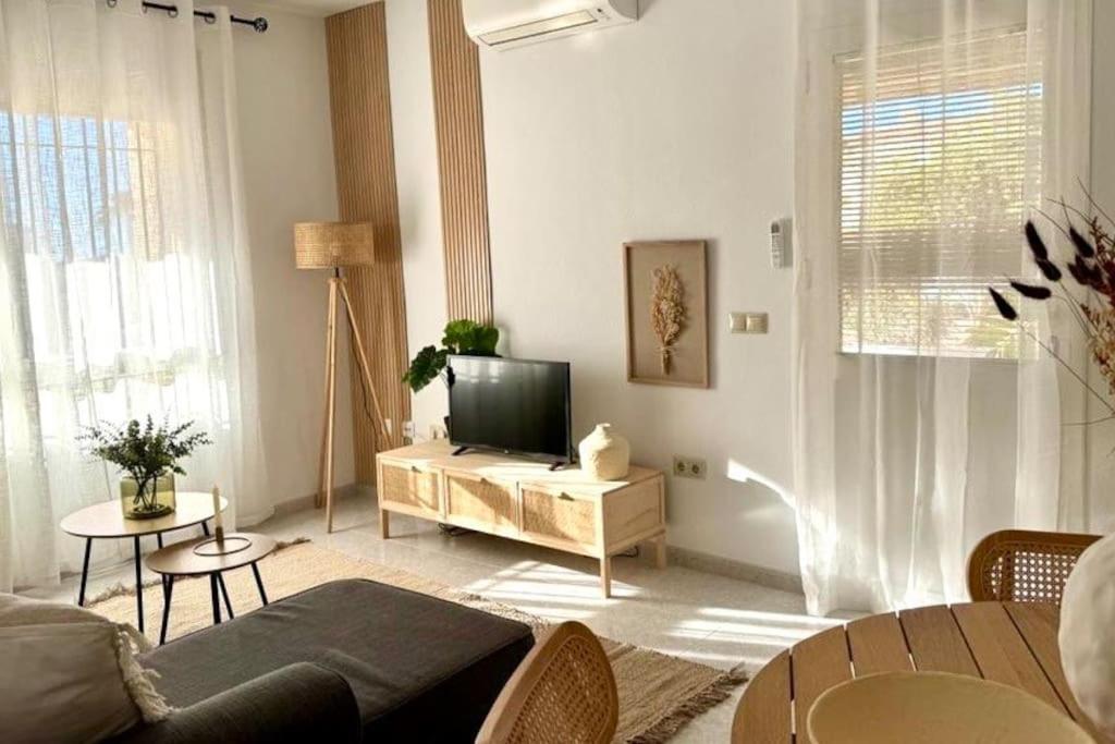 Nuevo Torrox Deluxe Beach & Piscina Kültér fotó