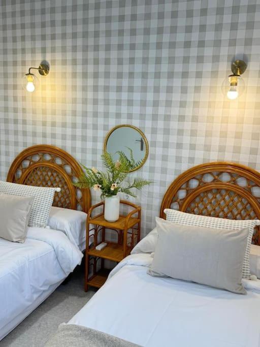 Nuevo Torrox Deluxe Beach & Piscina Kültér fotó
